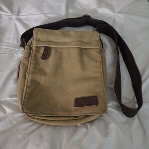 Sechunk Messenger Bag